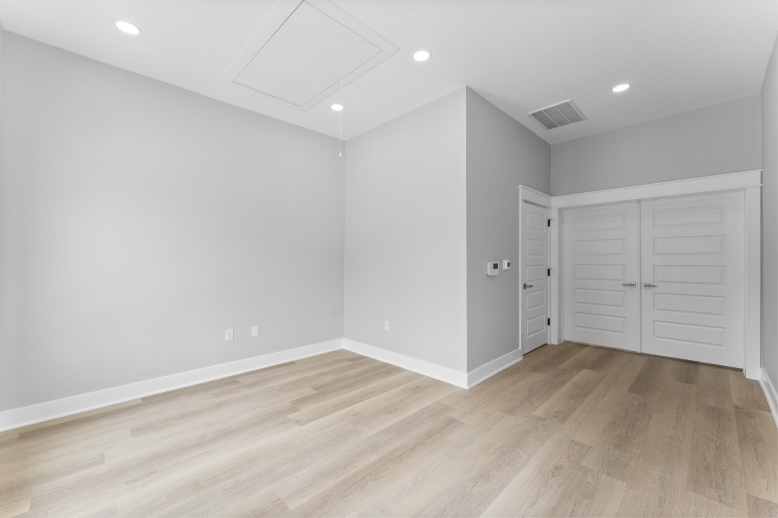 11606 Westlock Dr. Unit 204C - For Sale With 6% Cap Rate — photo 1